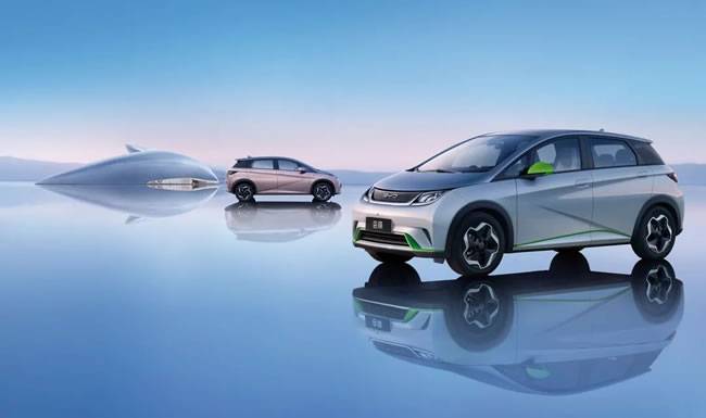 比亚迪海豚配备八合一电驱动总成