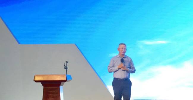 新康众CEO商宝国现场致辞