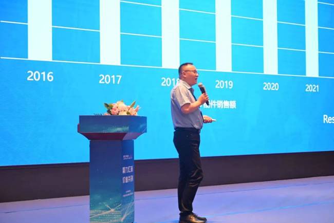 ▲理士国际渠道总裁陈宏飞先生 ▲理士国际渠道总裁陈宏飞先生