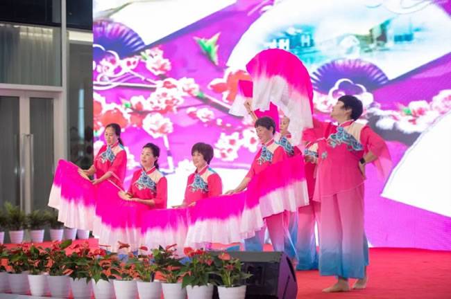 【长青乐园】献上舞蹈《红枣树》