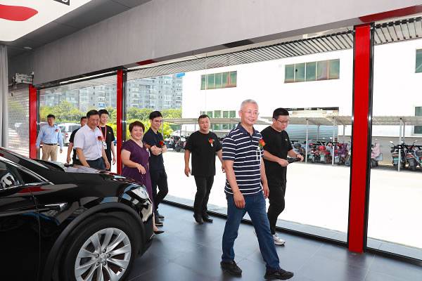 嘉宾现场走访及参观