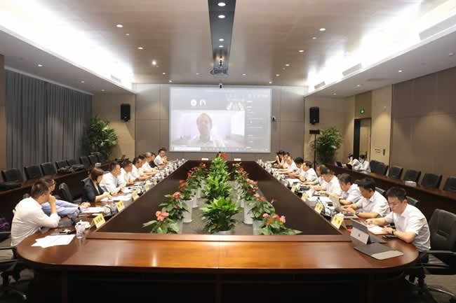 舍弗勒集团首席运营官安德列亚斯·希克先生线上参与本次仪式 舍弗勒集团首席运营官安德列亚斯·希克先生线上参与本次仪式