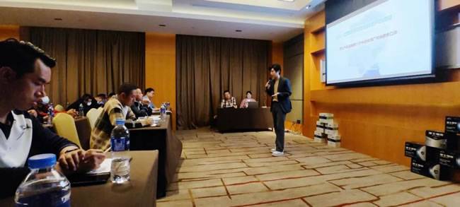 ▲理士国际国内营销品牌宣传部总监范晶晶先生