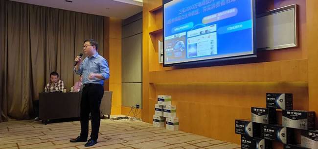   ▲理士国际上海销售公司总经理刘锟先生