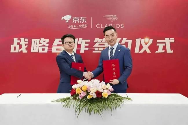 方 逸  京东汽车养护业务部总经理  李兴波  柯锐世售后市场副总裁