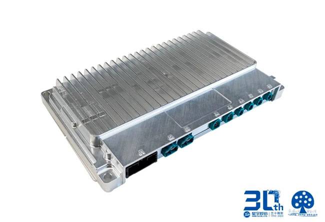 基于3颗征程®3芯片的星宇智驾域控制器XYVC10 基于3颗征程®3芯片的星宇智驾域控制器XYVC10