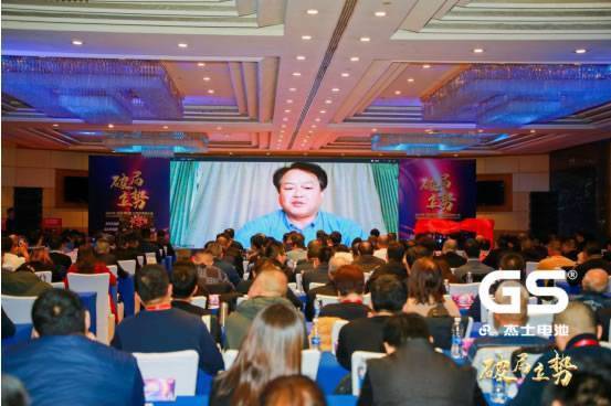 (山口義彰副董事长) (山口義彰副董事长)