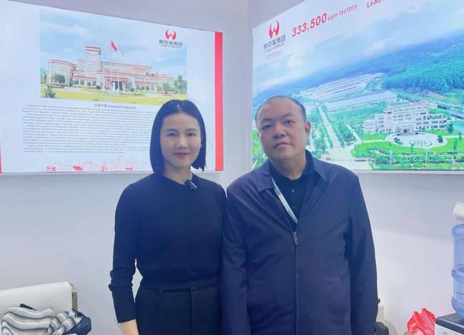 ▎奥克莱汽车事业部总经理 李哲希(右)